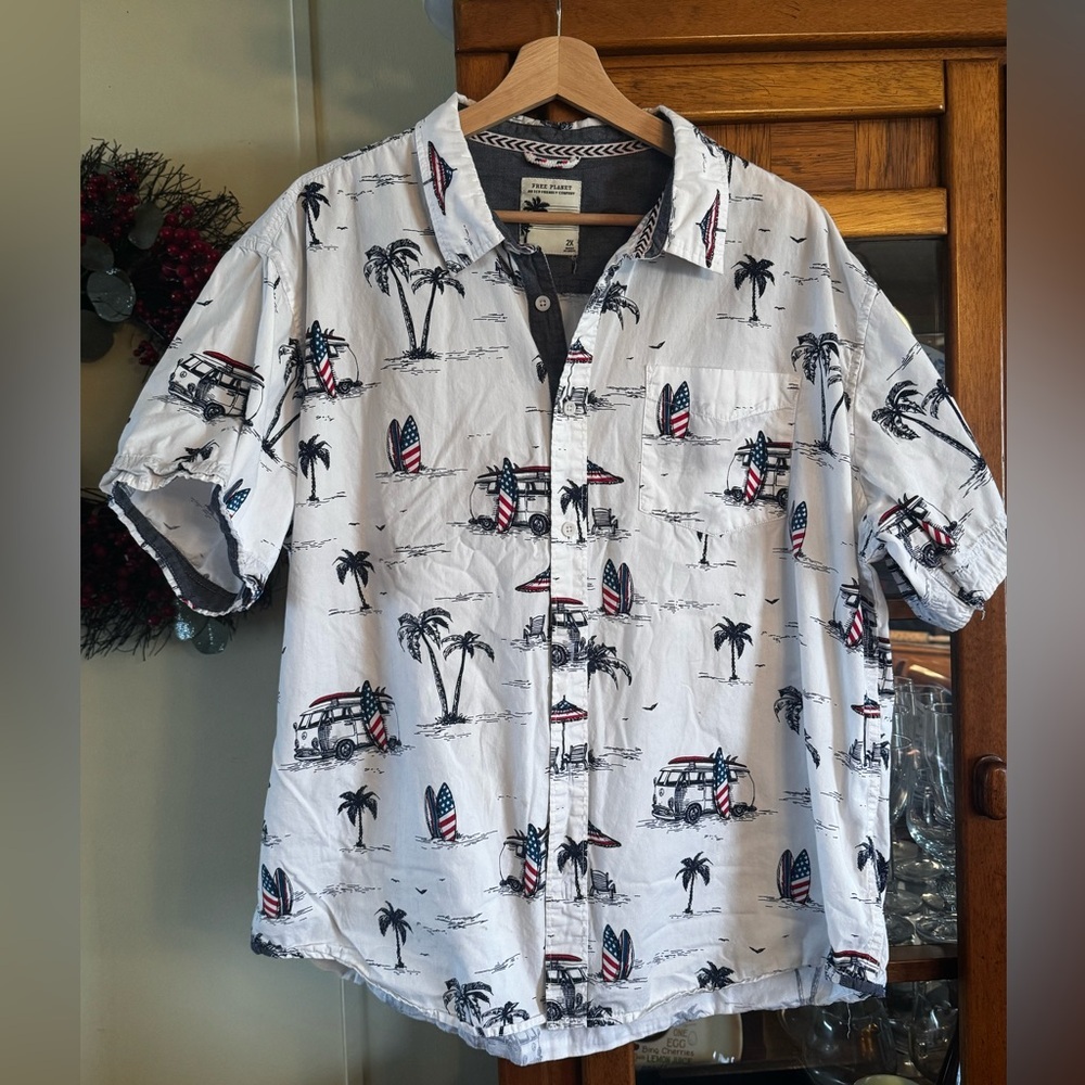 Free Planet White Beach Print Men's Shirt 2X